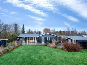 Holiday Home Runhild - 450m from the sea by Interhome, Bogø By
